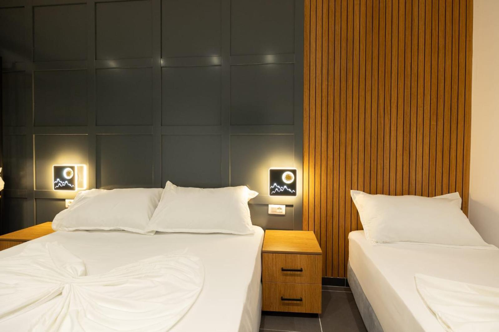 Aglon Twin'S Hotel Wlora Zewnętrze zdjęcie