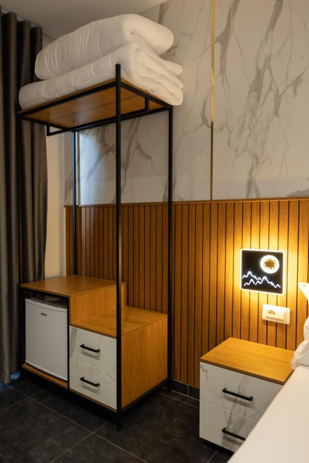 Aglon Twin'S Hotel Wlora Zewnętrze zdjęcie
