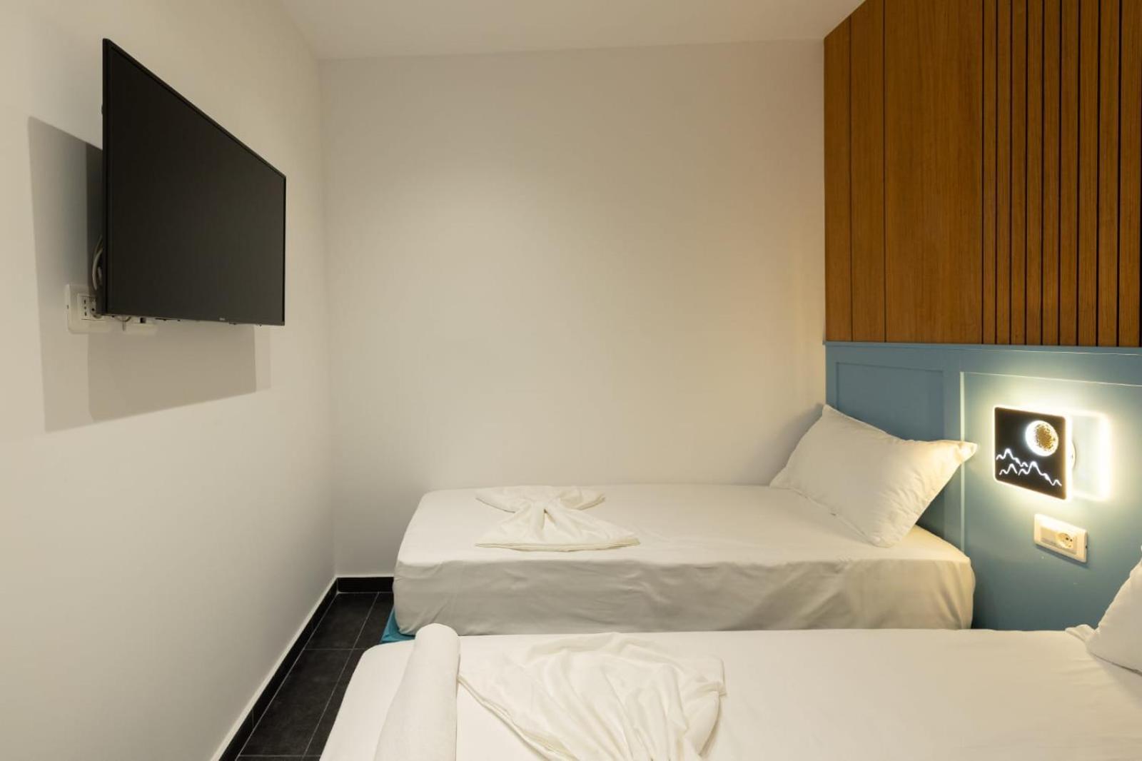 Aglon Twin'S Hotel Wlora Zewnętrze zdjęcie